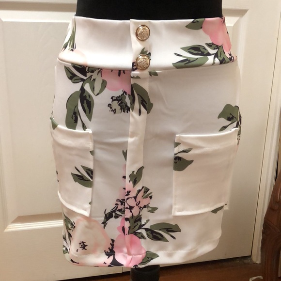 Skirt - Picture 3 of 12